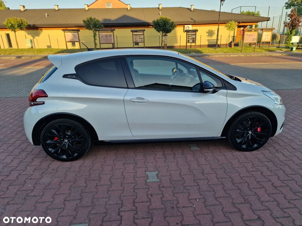 Peugeot 208 THP STOP & START GTi by Sport - 10