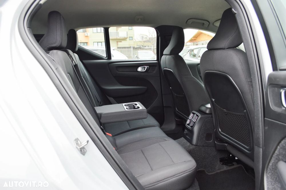 Volvo XC 40 T4 Recharge DKG Plus Bright - 29