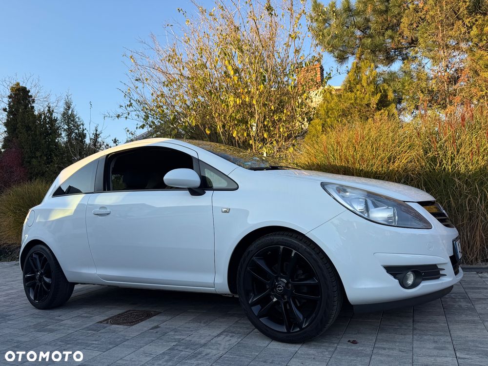 Opel Corsa 1.2 16V Cosmo - 30