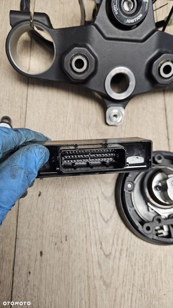Yamaha Tenere 700 Moduł ECU BEH-8591A-01 Kluczyk Korek Półka Zamek Klucz - 8