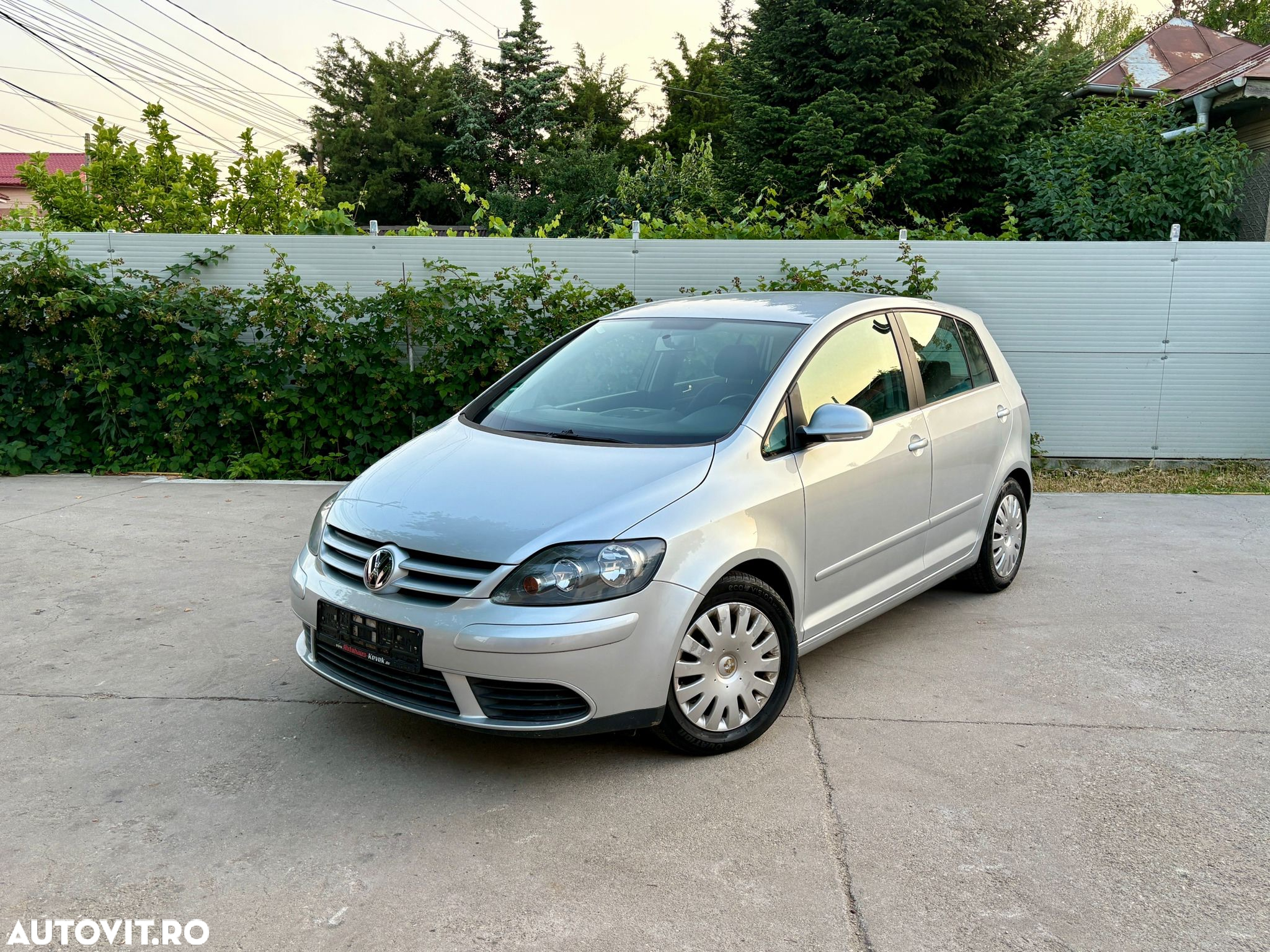 Volkswagen Golf Plus 1.6 FSI Comfortline Tip. - 11
