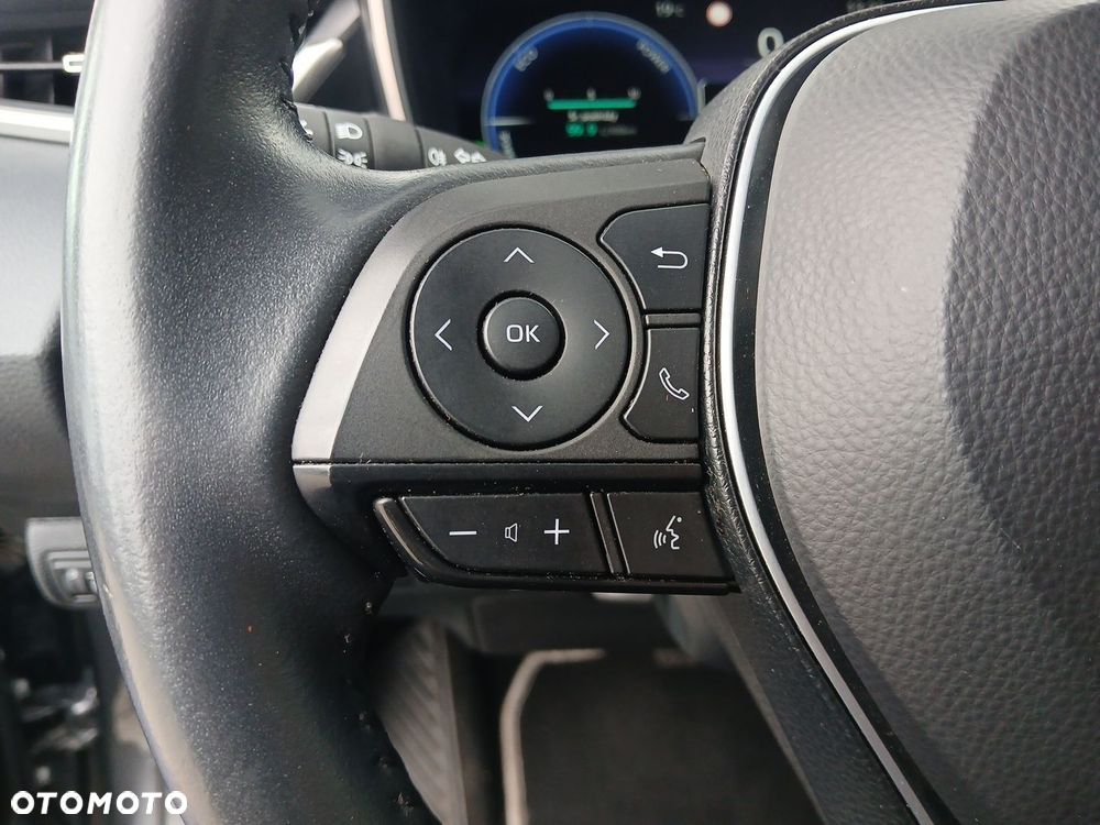 Toyota Corolla 1.8 Hybrid Comfort - 24