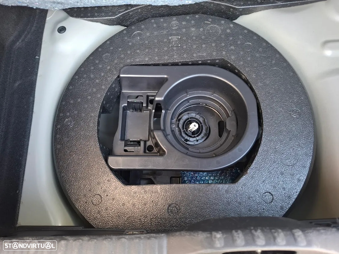 Citroën C3 1.2 PureTech Shine - 47