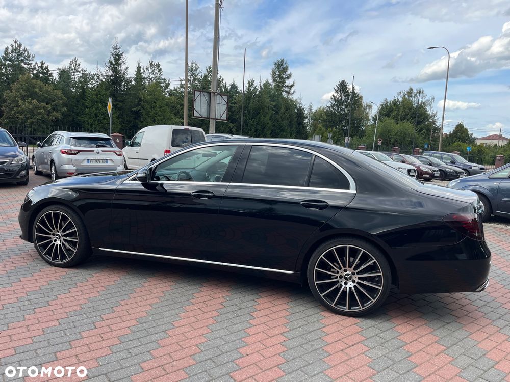 Mercedes-Benz Klasa E 200 d 9G-TRONIC - 2