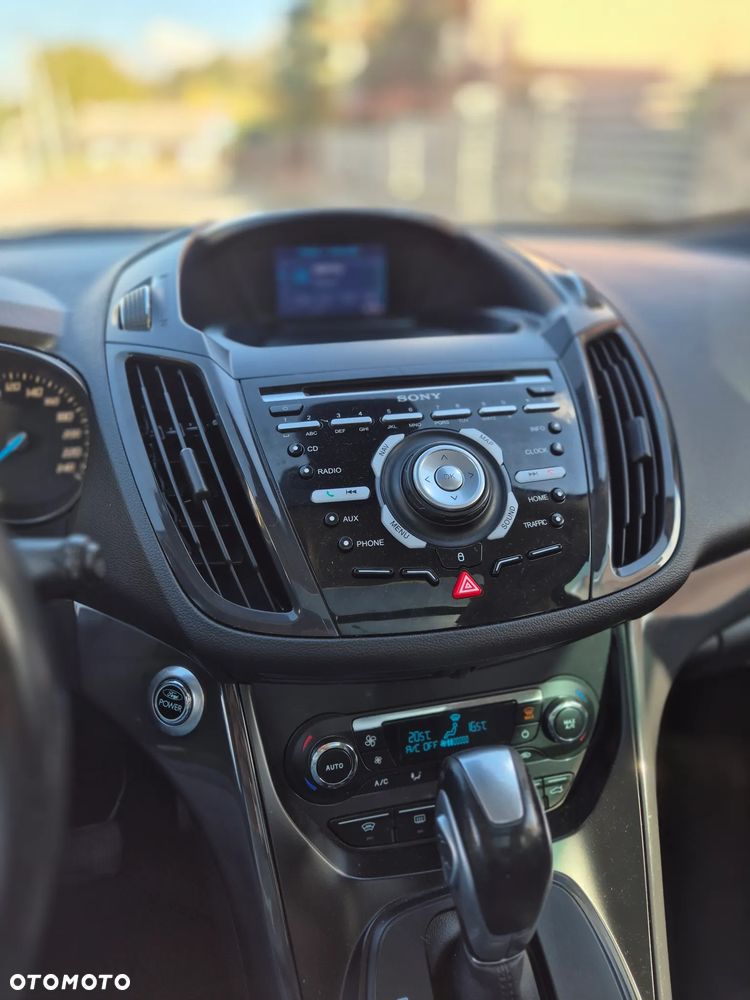 Ford Kuga - 16