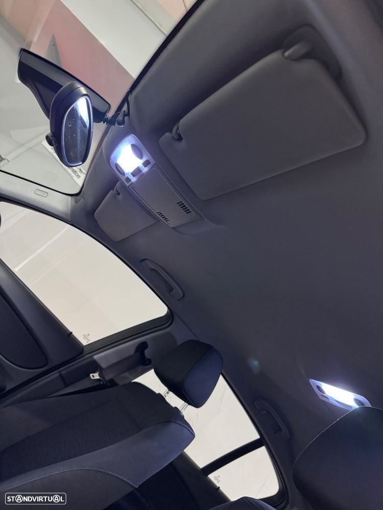 BMW 118 d Lifestyle - 28