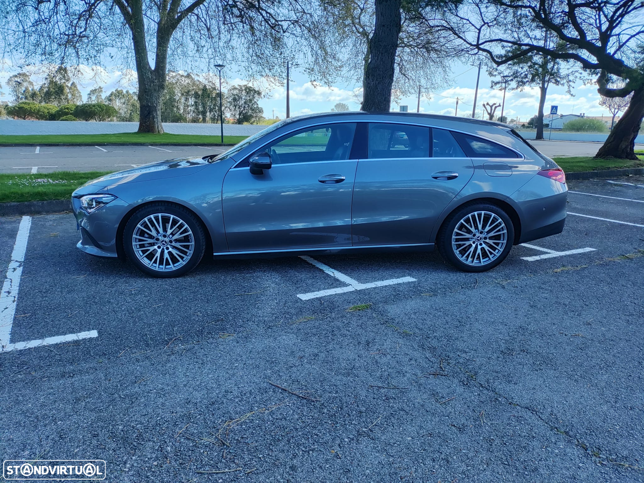 Mercedes-Benz CLA 180 d Shooting Brake 7G-DCT Progressive - 4