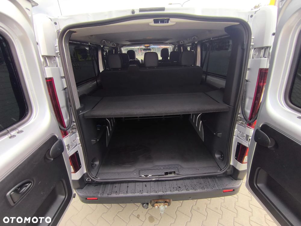 Renault Trafic Grand 2.0 dCi EDC - 8