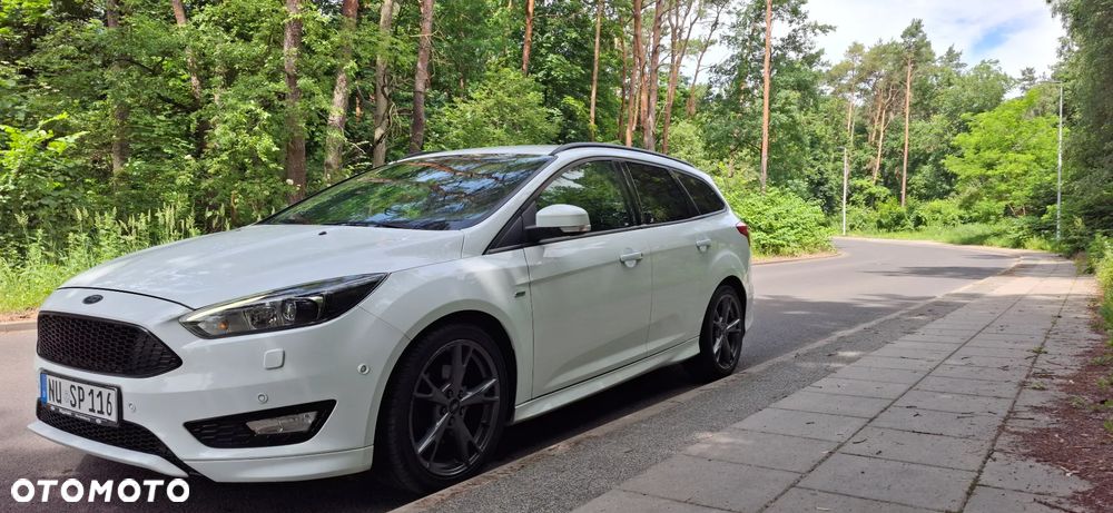 Ford Focus 1.5 EcoBoost ST-Line Black ASS - 1