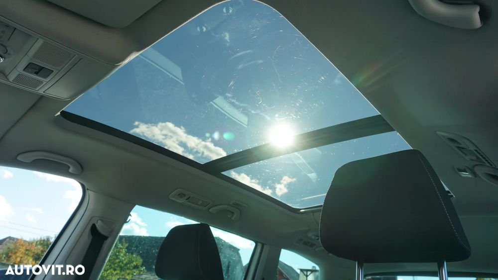 Volkswagen Sharan 2.0 TDI 4MOTION Blue Motion Style - 31