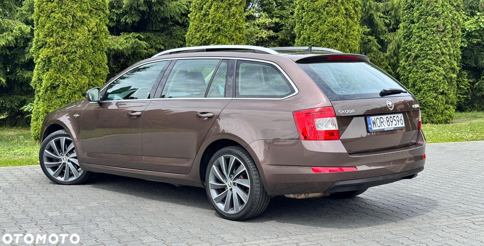 Skoda Octavia 1.8 TSI DSG L&K - 15