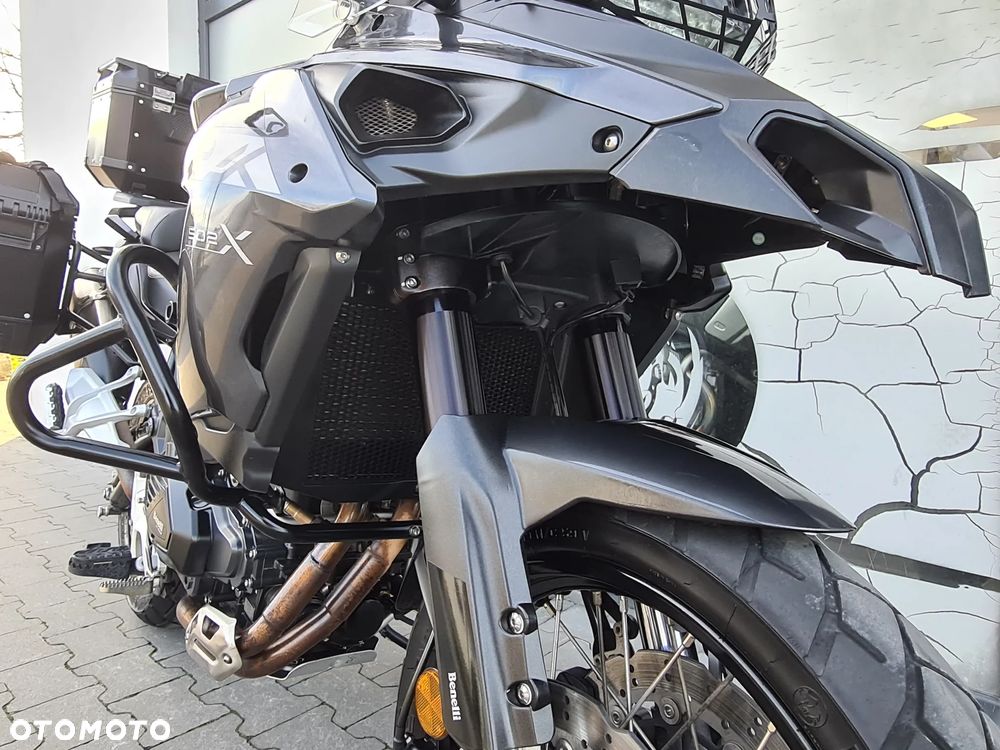 Benelli TRK 502X - 11