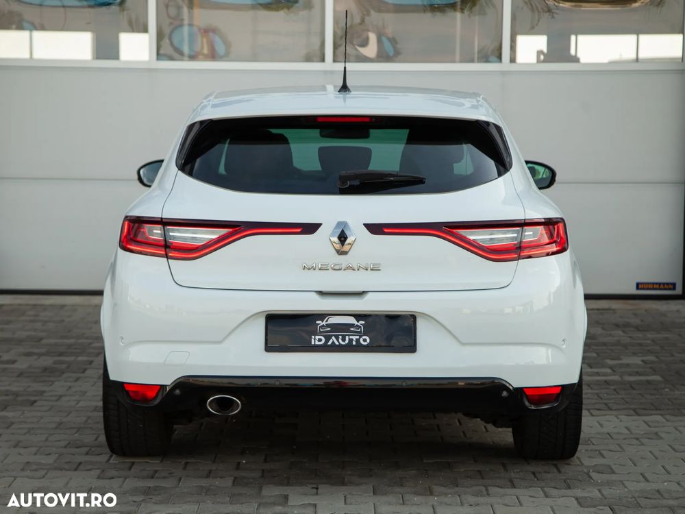Renault Megane ENERGY dCi 110 EDC BOSE EDITION - 6