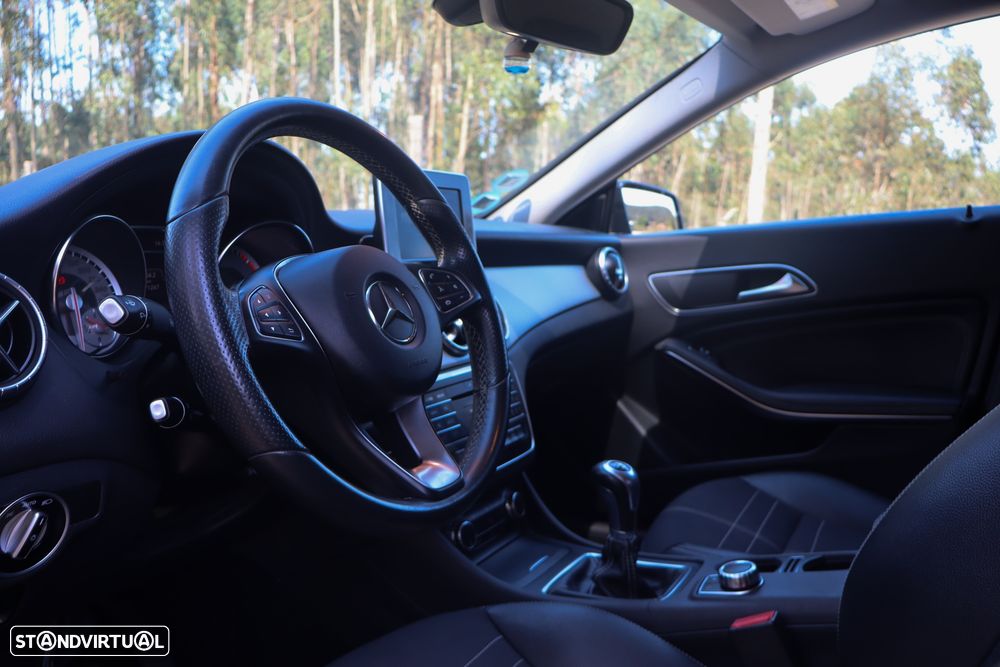 Mercedes-Benz CLA 180 (CDI) d - 16