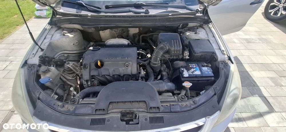 Hyundai i30 1.6 Classic + - 10