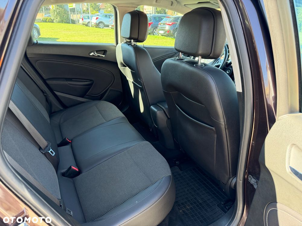 Opel Astra 1.4 T Cosmo - 28