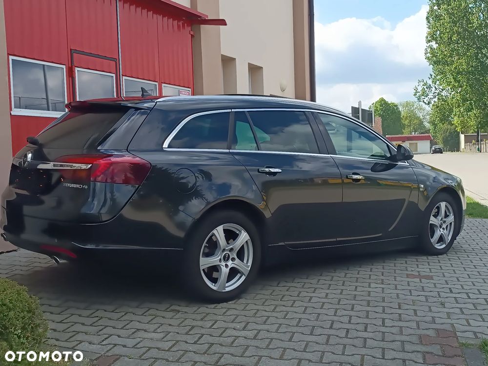 Opel Insignia 2.0 Bi Turbo CDTI 4x4 - 2