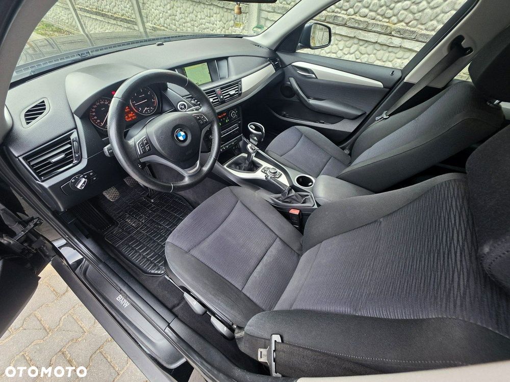 BMW X1 sDrive16d xLine - 13