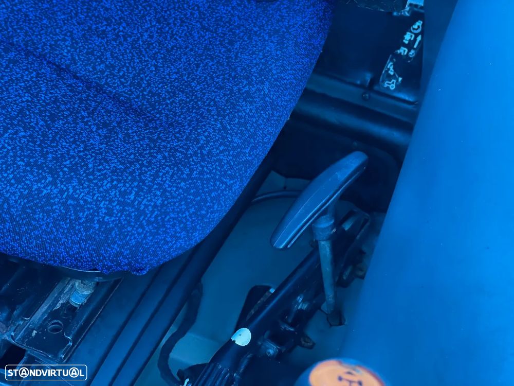 New Holland TN95FA 4RM Cabine AC - 19