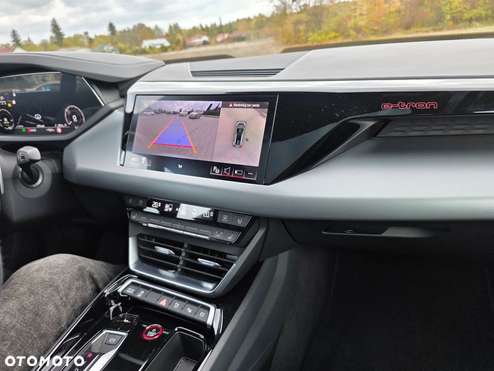 Audi e-tron GT 60 93kWh Quattro - 36