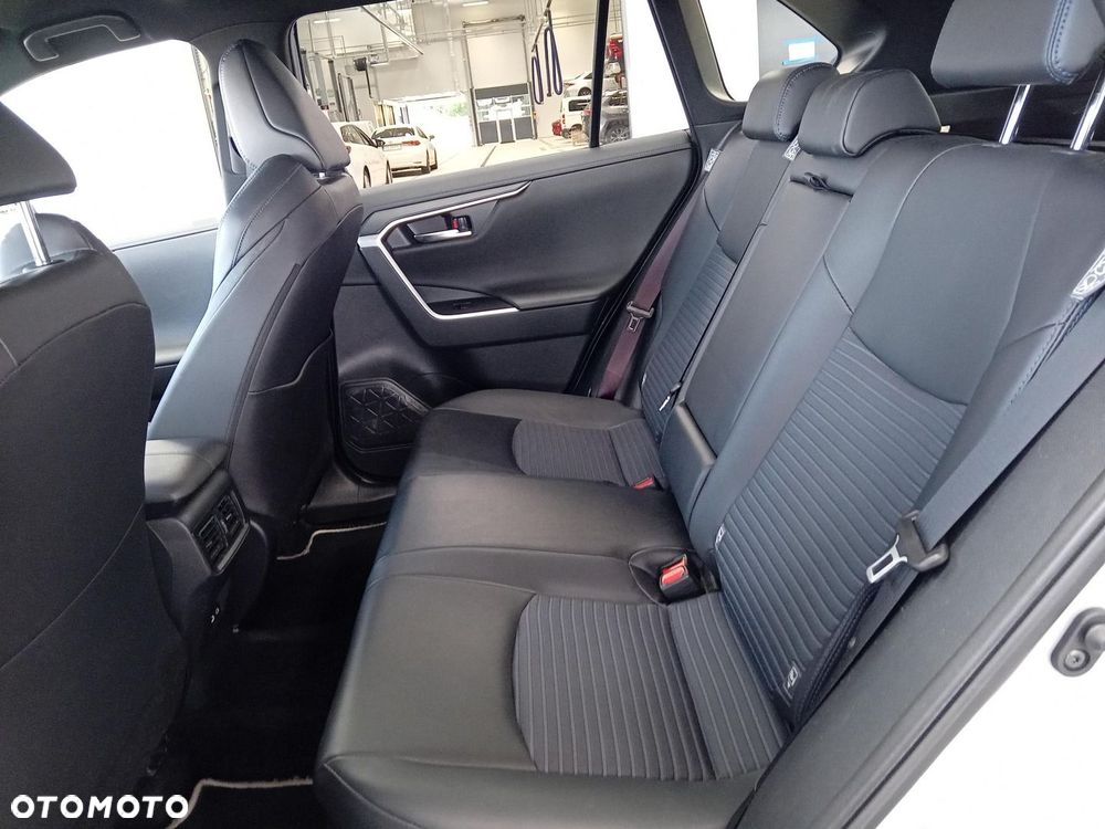 Toyota RAV4 - 14
