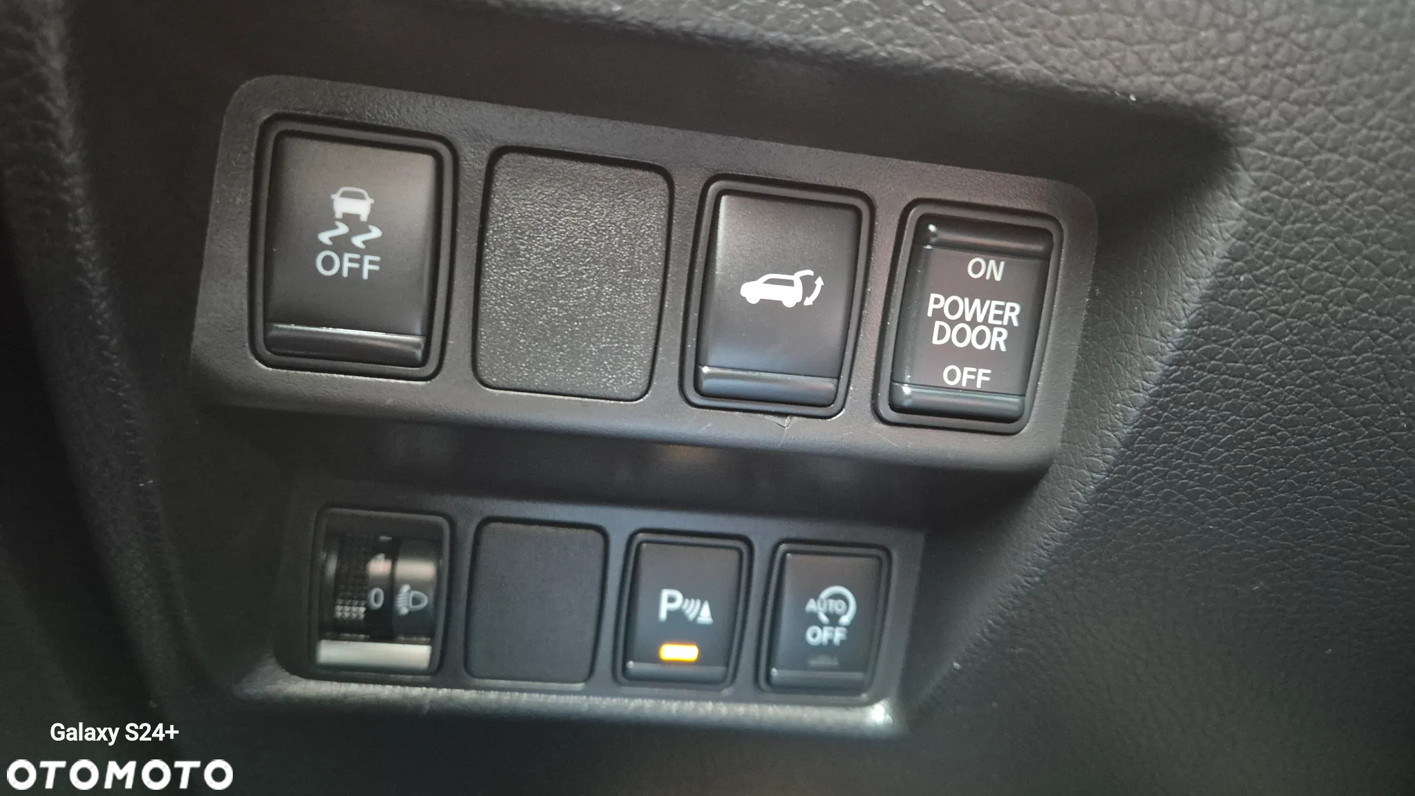 Nissan X-Trail 1.6 DCi N-Connecta 2WD - 22