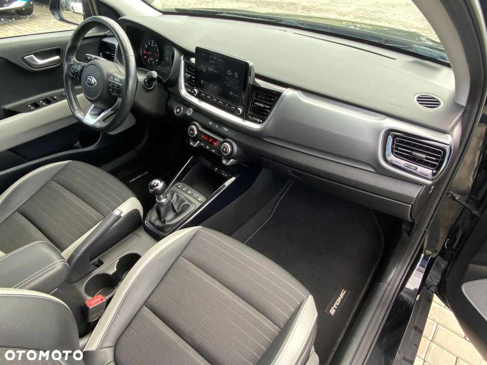 Kia Stonic - 19