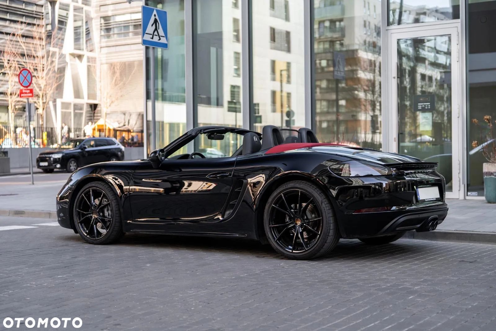 Porsche 718 Boxster - 1