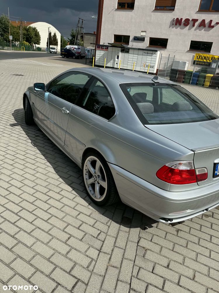 BMW Seria 3 325Ci - 4