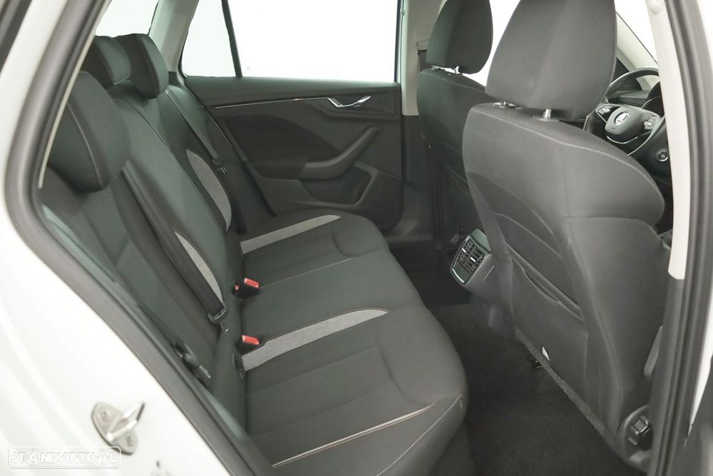 Skoda Kamiq 1.0 TSI DSG - 21