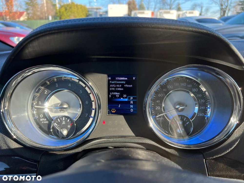 Lancia Thema 3.0 V6 CRD 24V Automatik Executive - 18