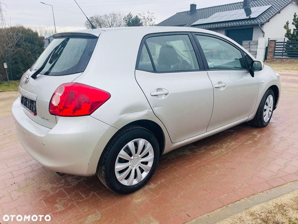 Toyota Auris 1.6 VVT-i Team - 5