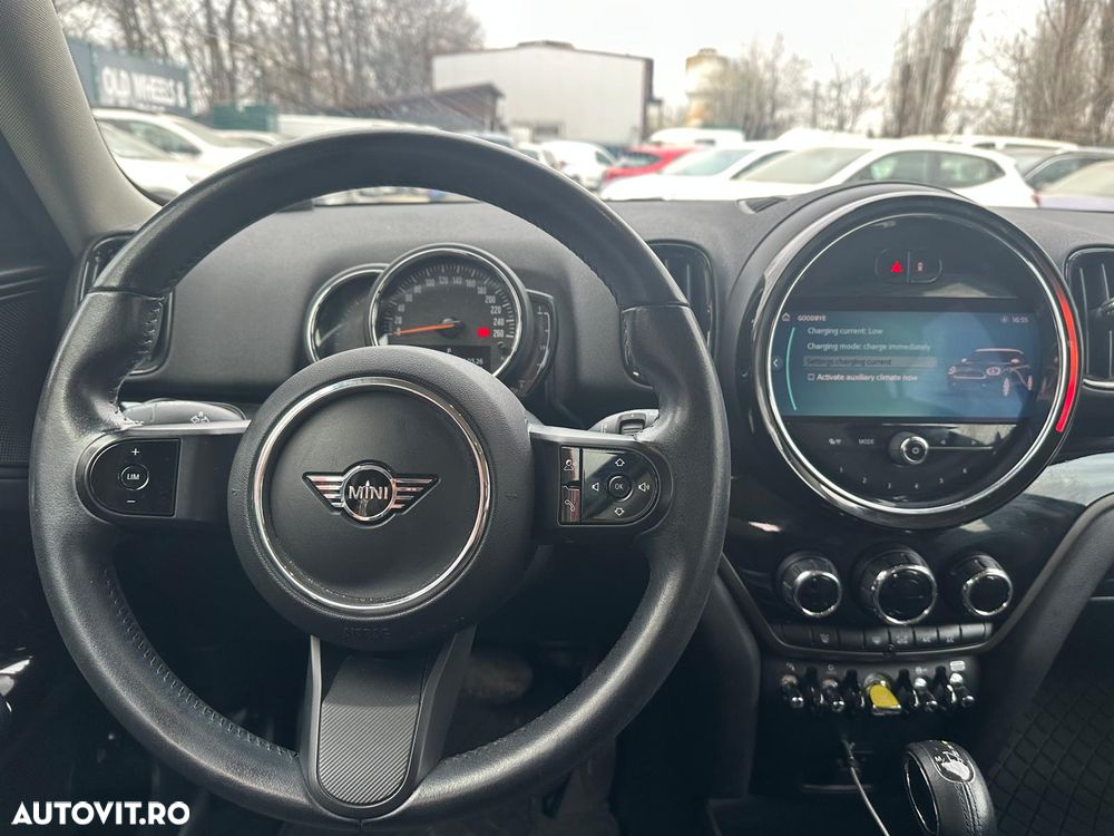 Mini Countryman Cooper S E ALL4 AT - 26