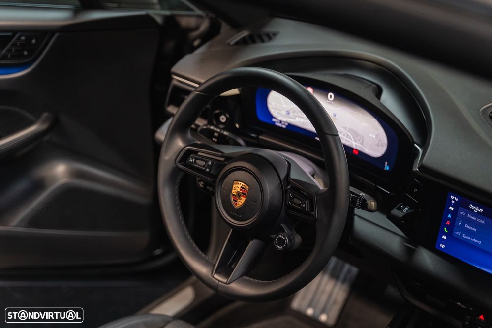 Porsche Macan Electric - 22