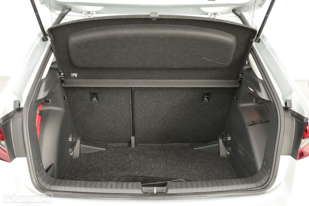 Skoda Fabia 1.0 TSI Selection DSG - 24
