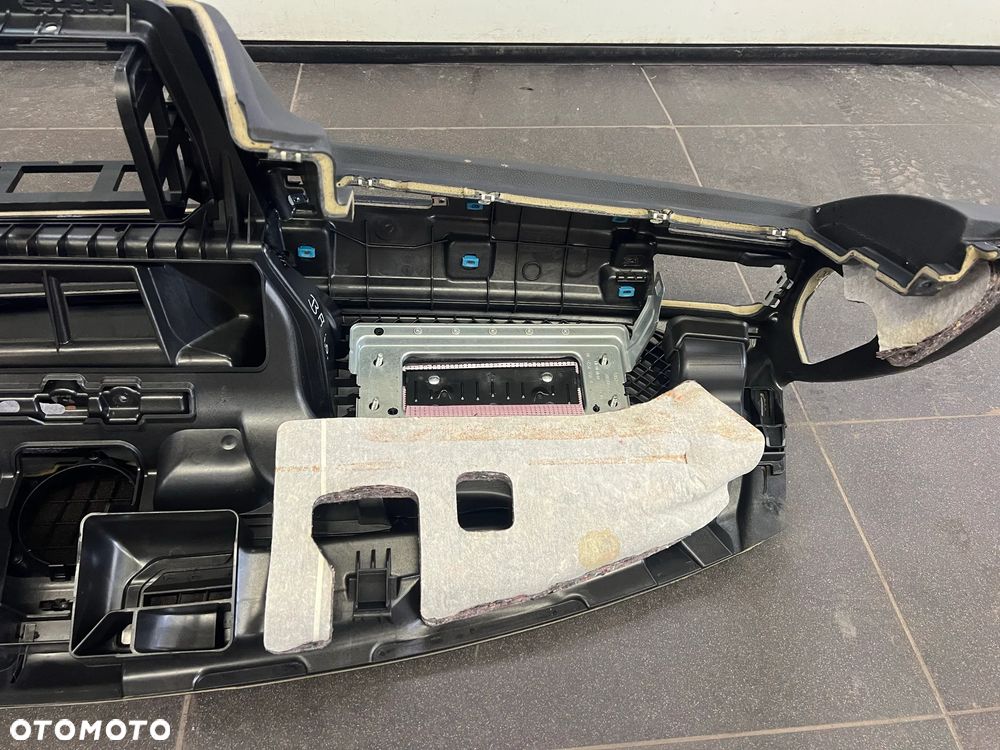 BMW E90 KONSOLA NAWIGACJA CUPHOLDER - 7
