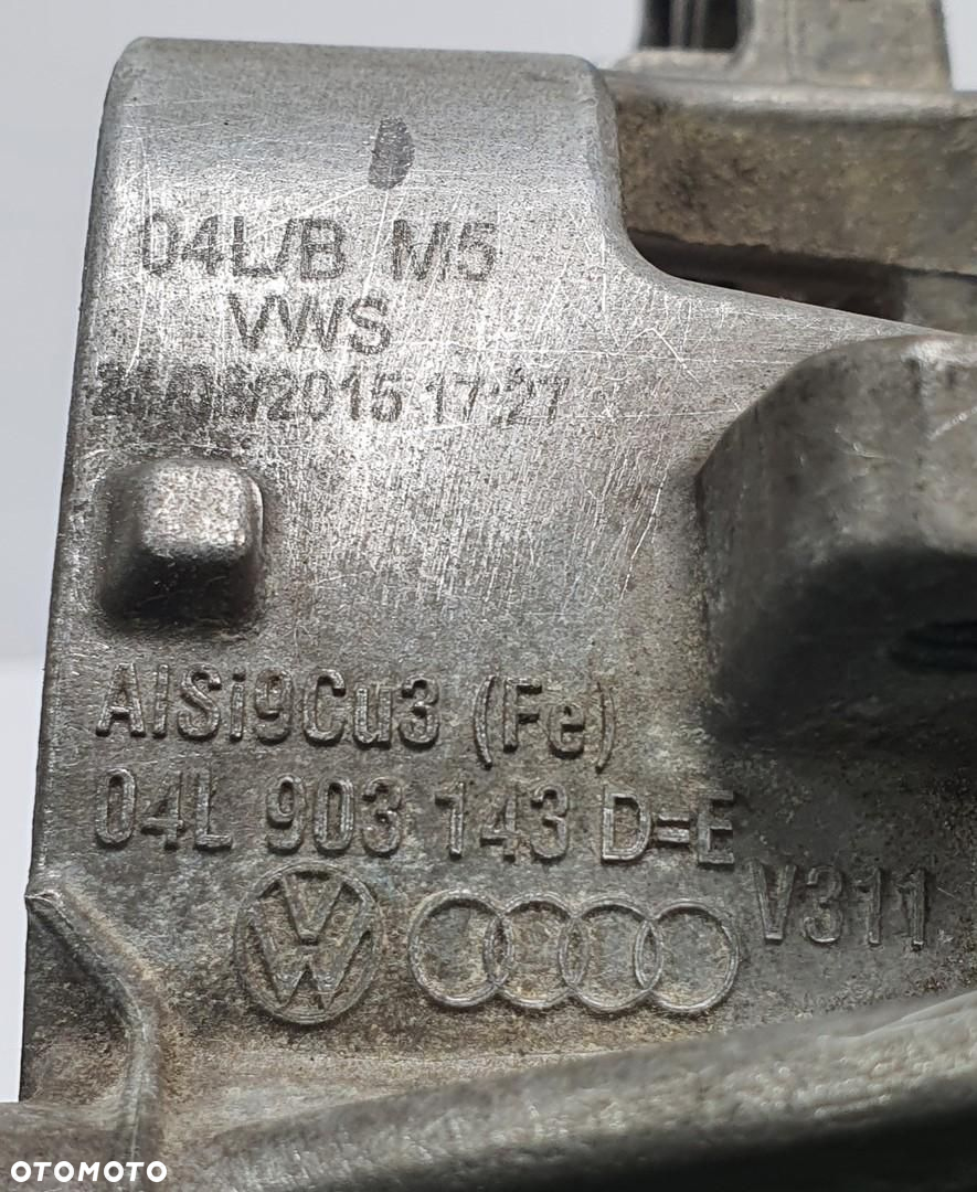 ŁAPA PODSTAWA ALTERNATORA VW NEW BEETLE II 2.0 - 4