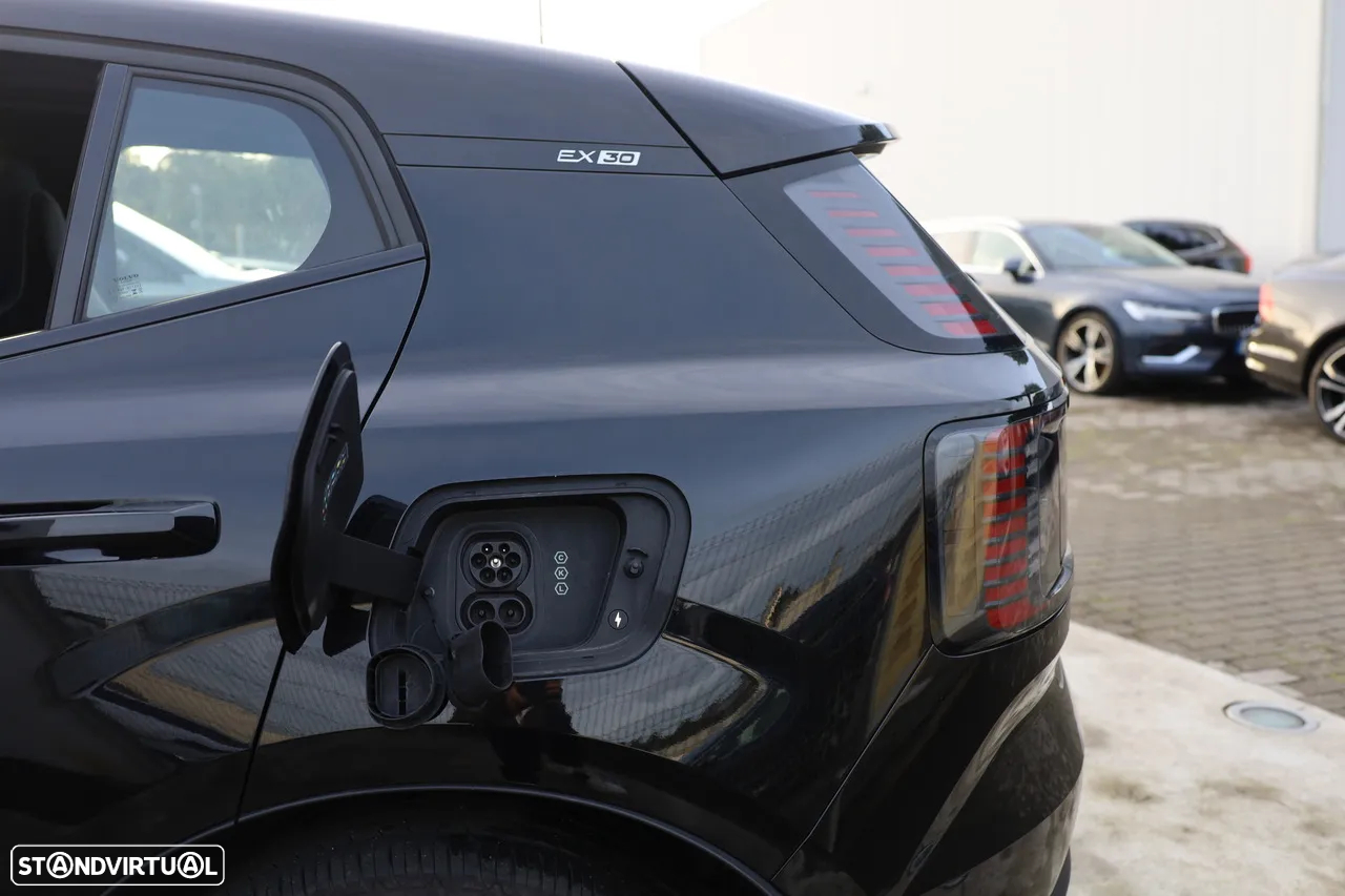 Volvo EX30 69 kWh Single Motor Extended Range Ultra - 2