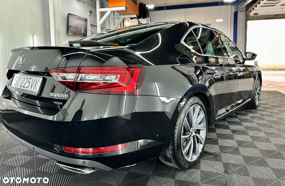 Skoda Superb 2.0 TSI 4x4 L&K DSG - 10