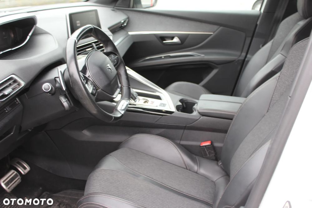 Peugeot 5008 BlueHDi 130 EAT8 GT - 17