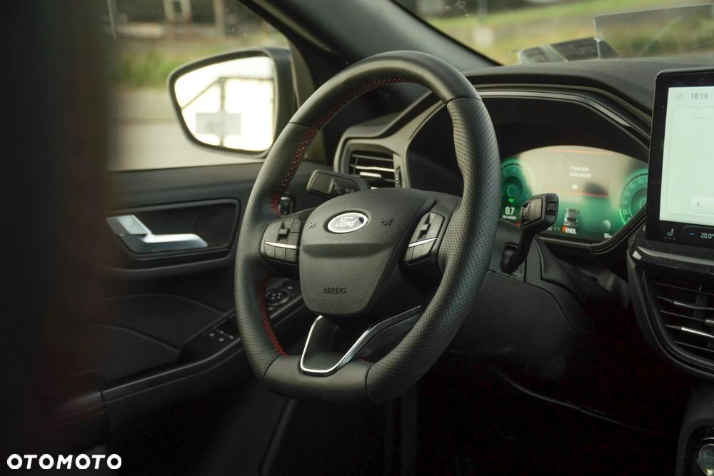 Ford Escape - 10