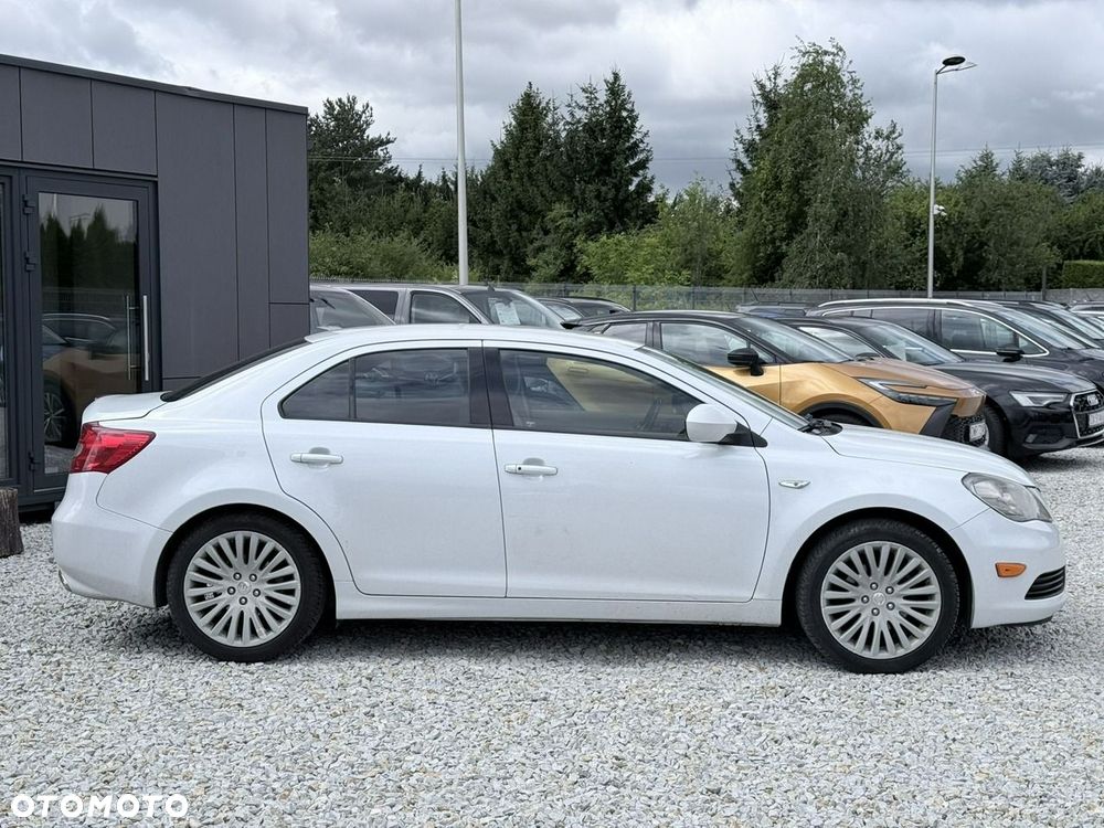 Suzuki Kizashi 2.4 4x4 CVT Sport - 10
