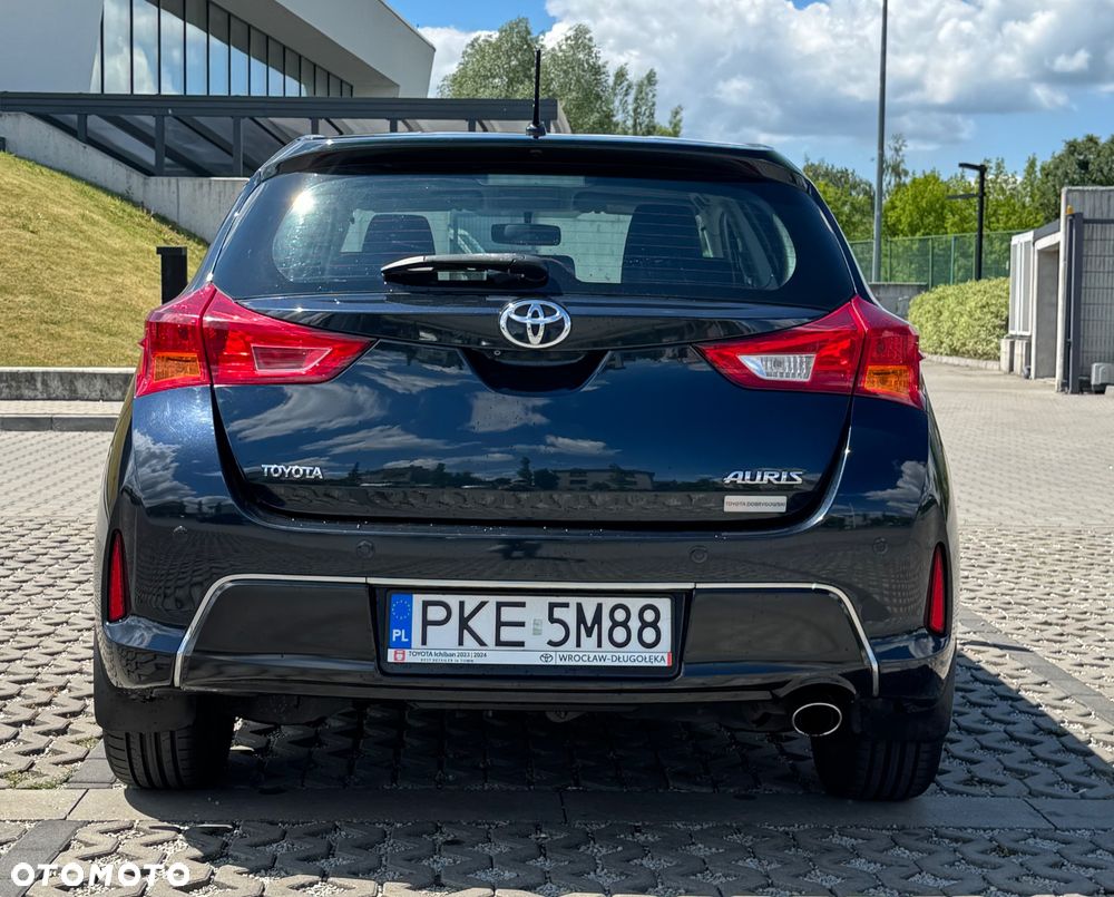Toyota Auris 1.6 Premium + - 15