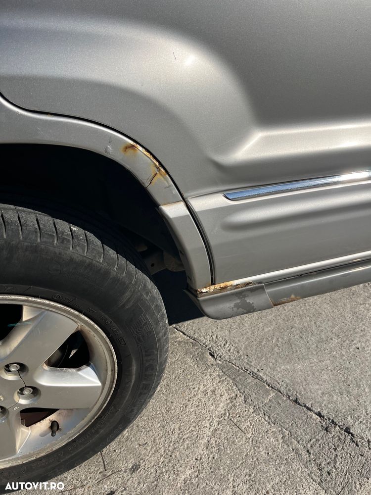 Jeep Grand Cherokee - 13
