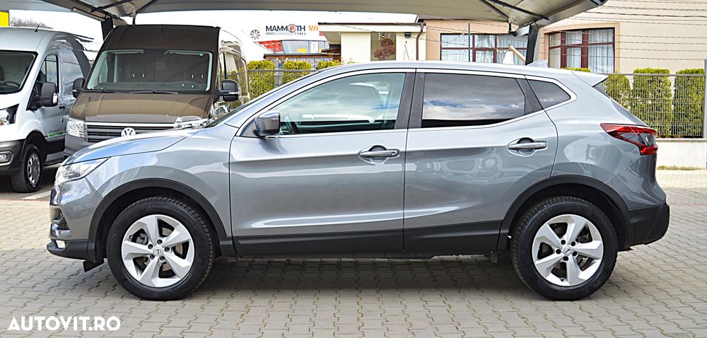 Nissan Qashqai 1.6 DCI Xtronic ACENTA - 4
