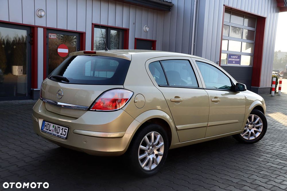 Opel Astra - 14