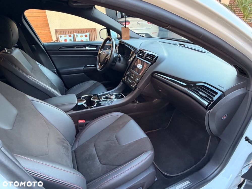 Ford Mondeo - 21