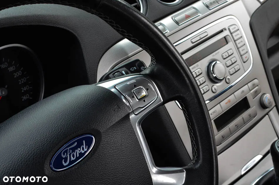Ford Galaxy 2.0 Business Edition - 33