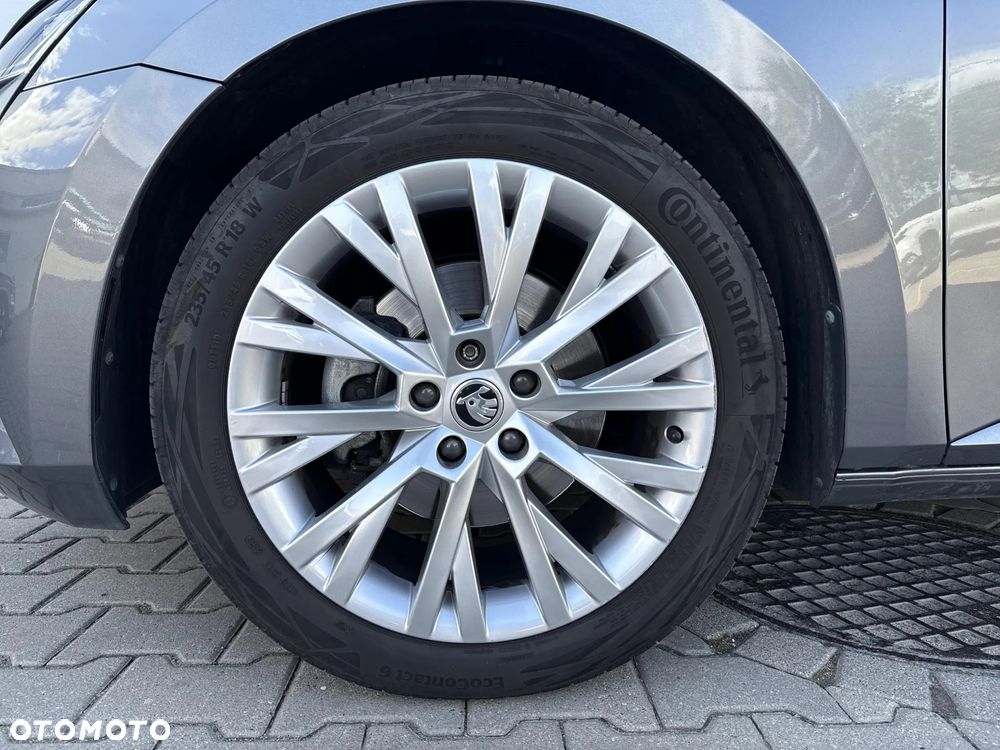 Skoda Superb 2.0 TSI Style DSG - 27