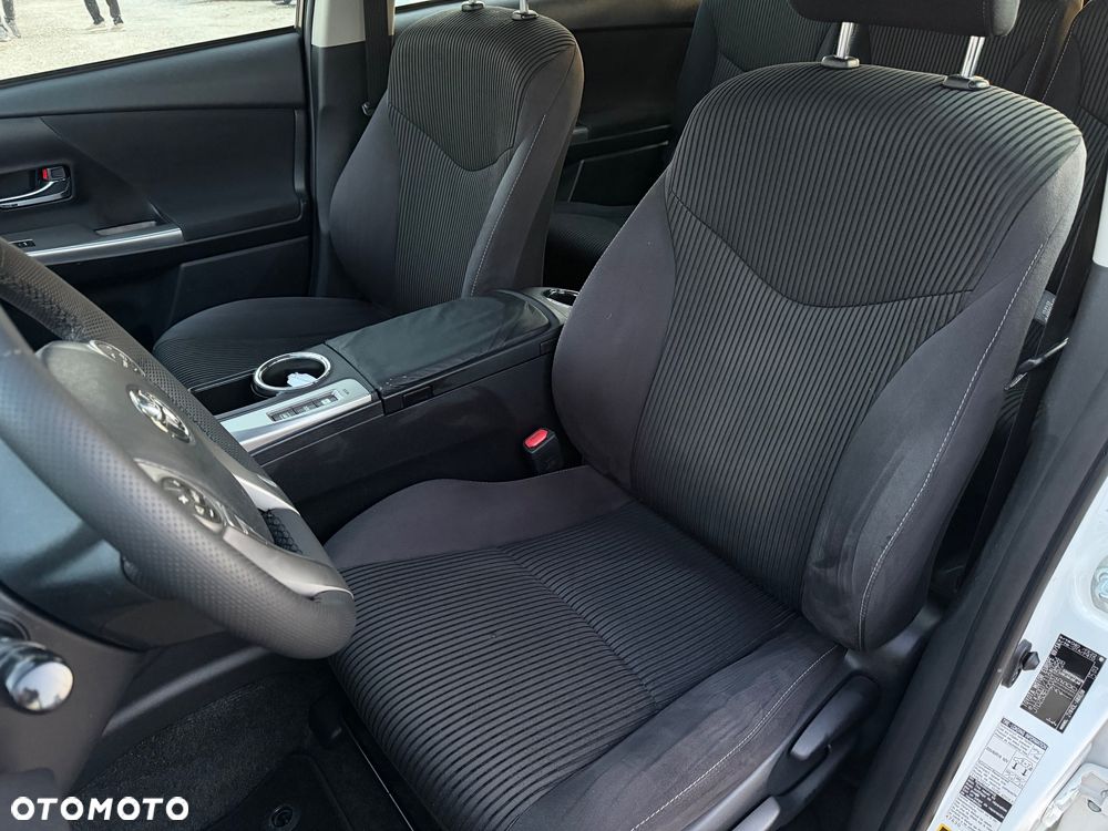 Toyota Prius+ (Hybrid) Comfort - 18